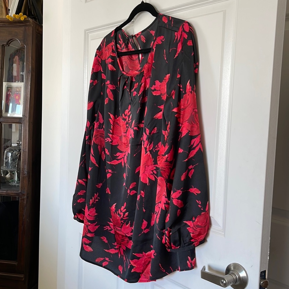 Beautiful New without tags Talbots Blouse 2x